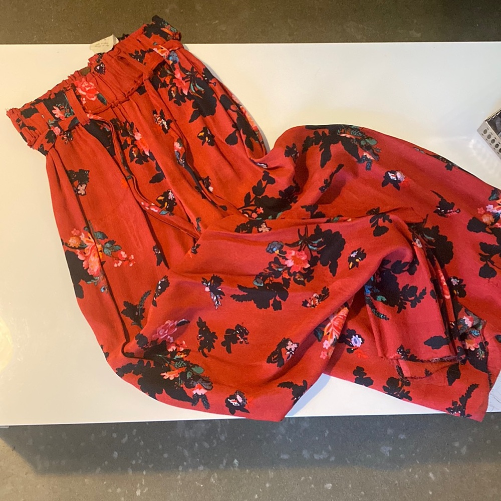 Floral flowy pants